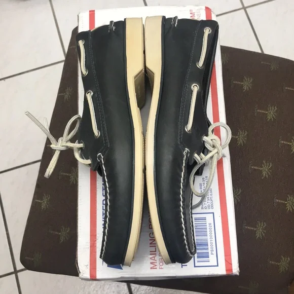 Sperry Top-Sider sizing 12/M blue white stitching used - Picture 4 of 14